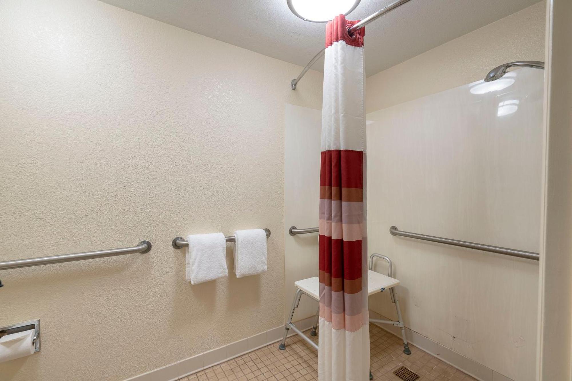 Red Roof Inn Elkhart Eksteriør billede