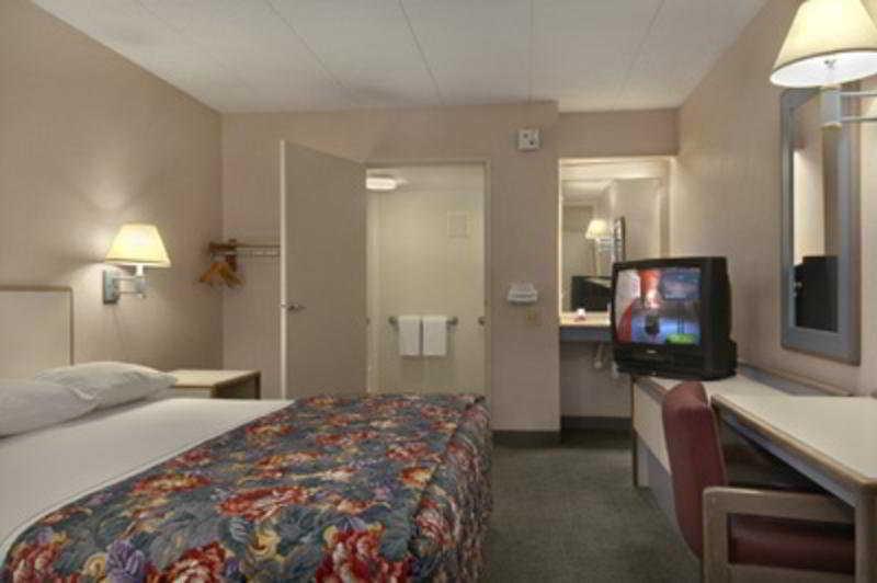 Red Roof Inn Elkhart Værelse billede